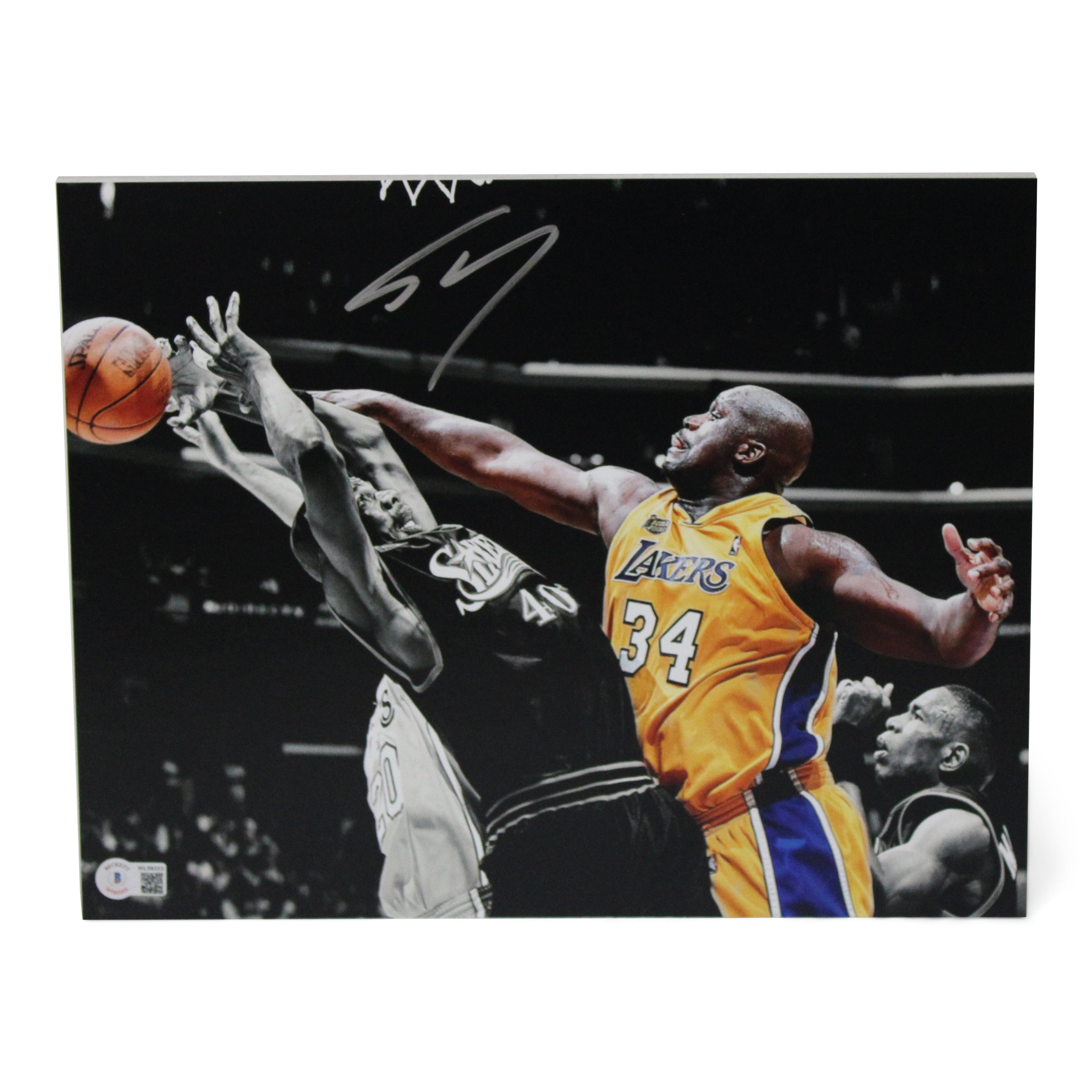 Shaquille O'Neal Signed Lakers 11x14 Photo (Beckett Hologram)
