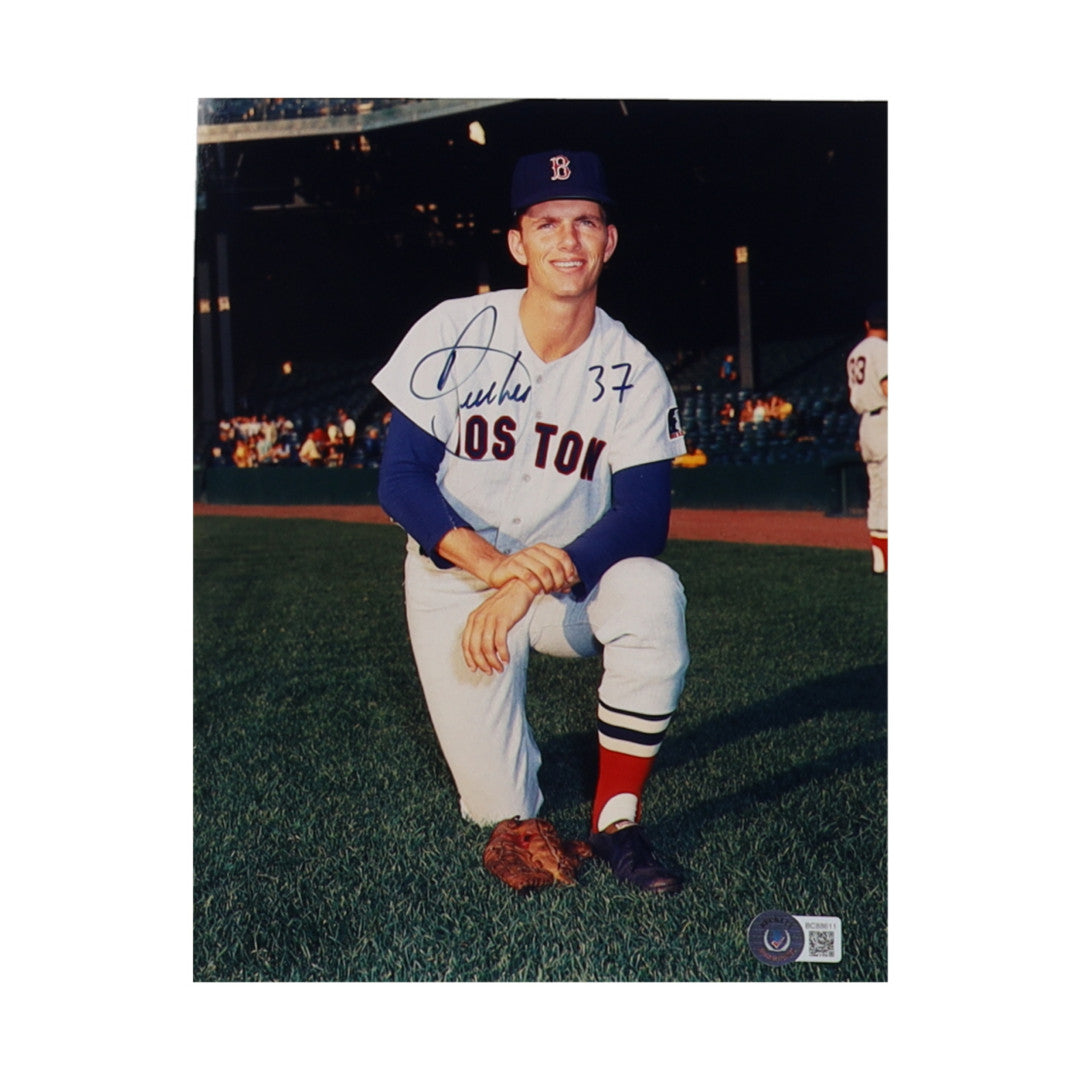 Bill Lee Signed Red Sox 8x10 Photo (Beckett)