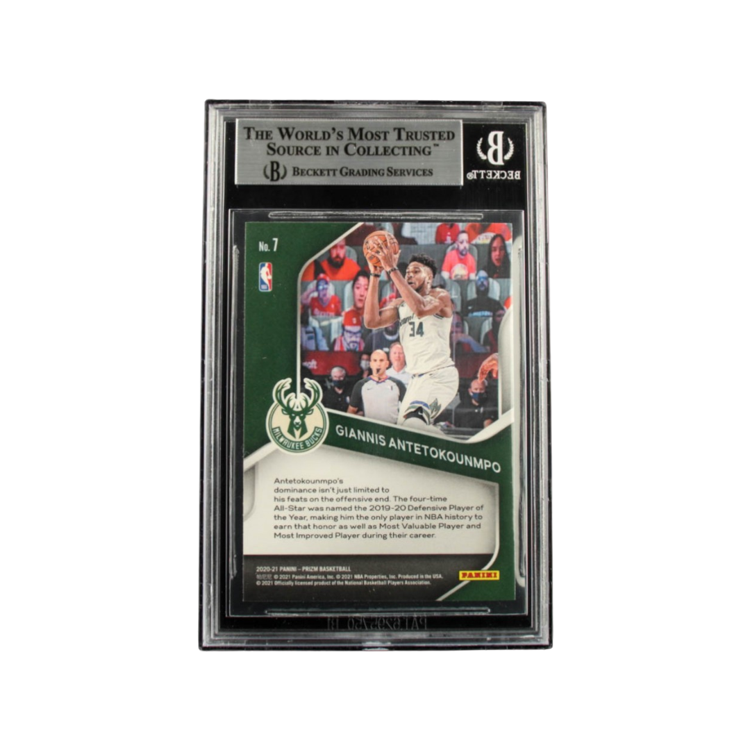 Giannis Antetokounmpo Signed Sticker On 2020-21 Panini Prizm Dominance #7 (BGS)