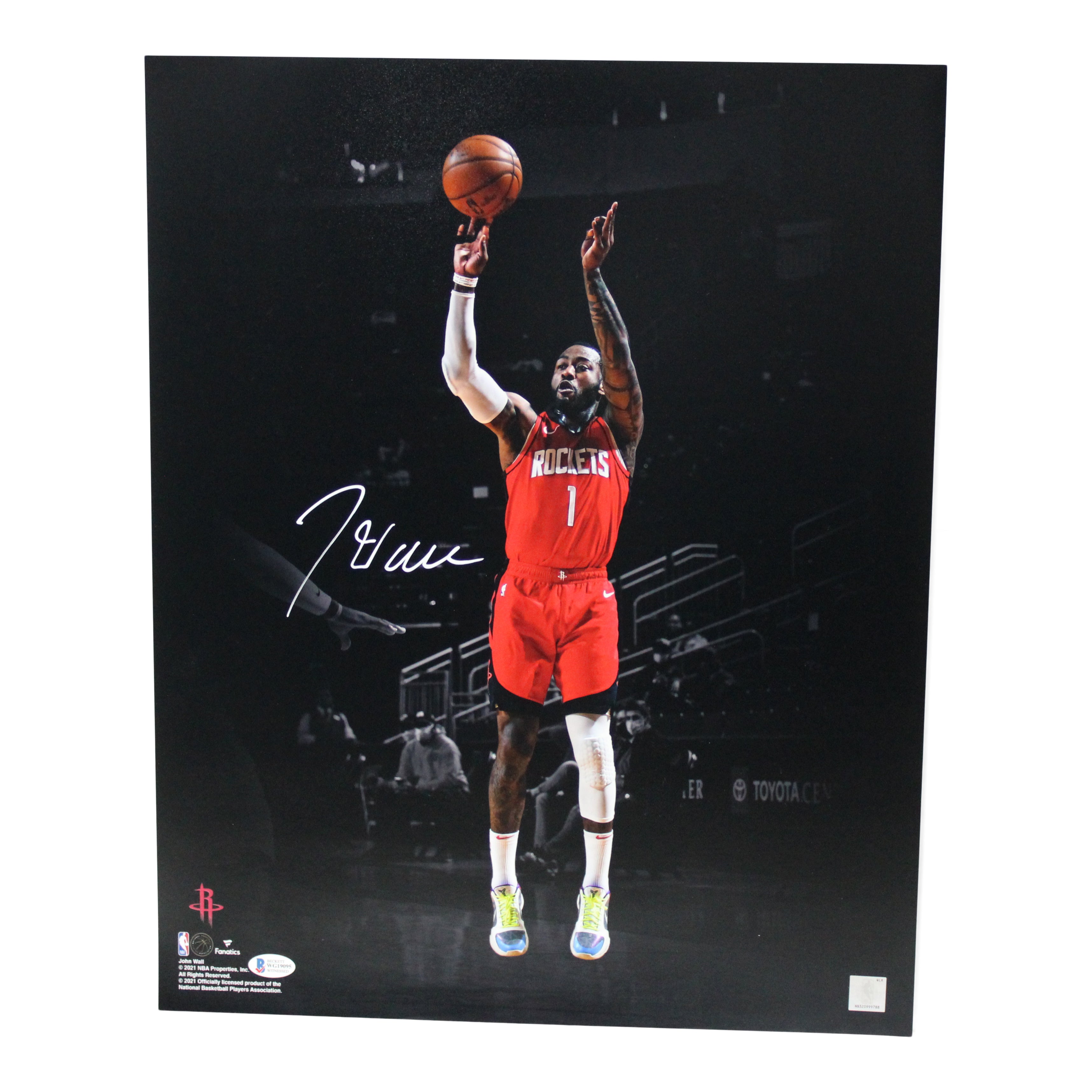 John Wall Signed Rockets 16x20 Photo (Beckett COA)