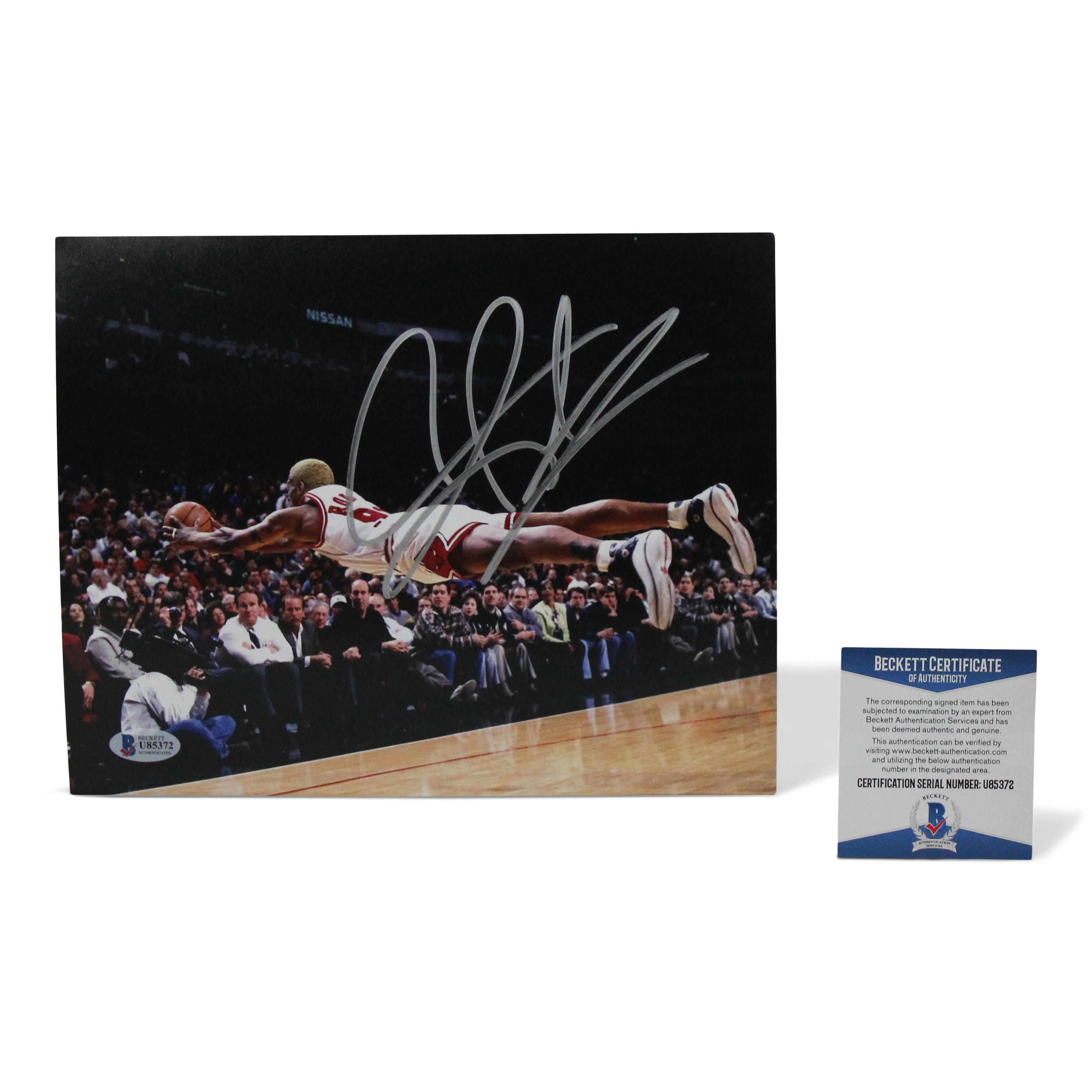 Dennis Rodman Signed Bulls 8x10 Photo (Beckett COA)